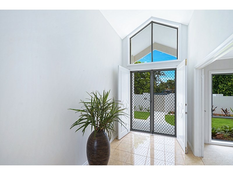 10 Panitz Street, Sorrento QLD 4217