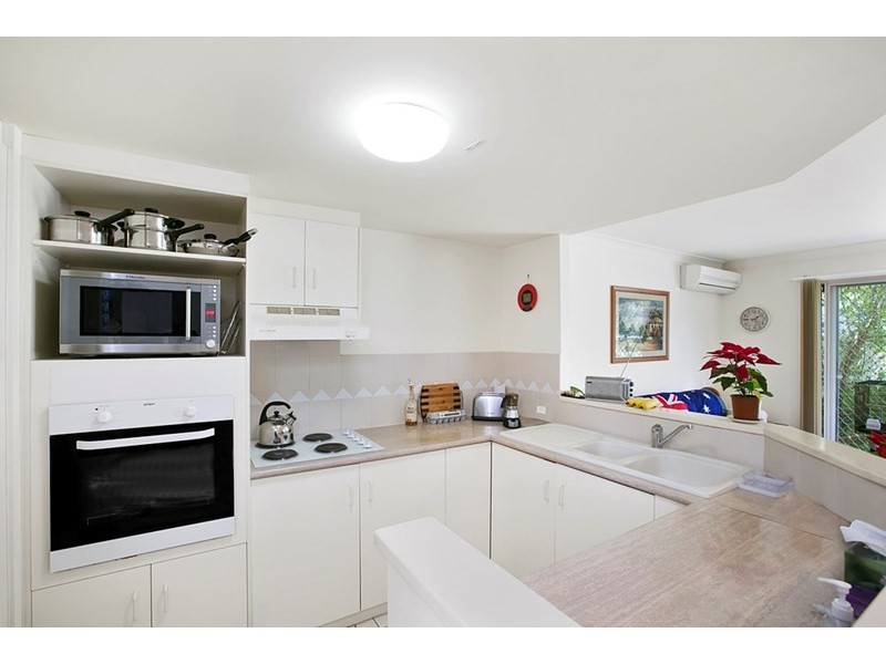 15/67-75 Brown Street, Labrador QLD 4215