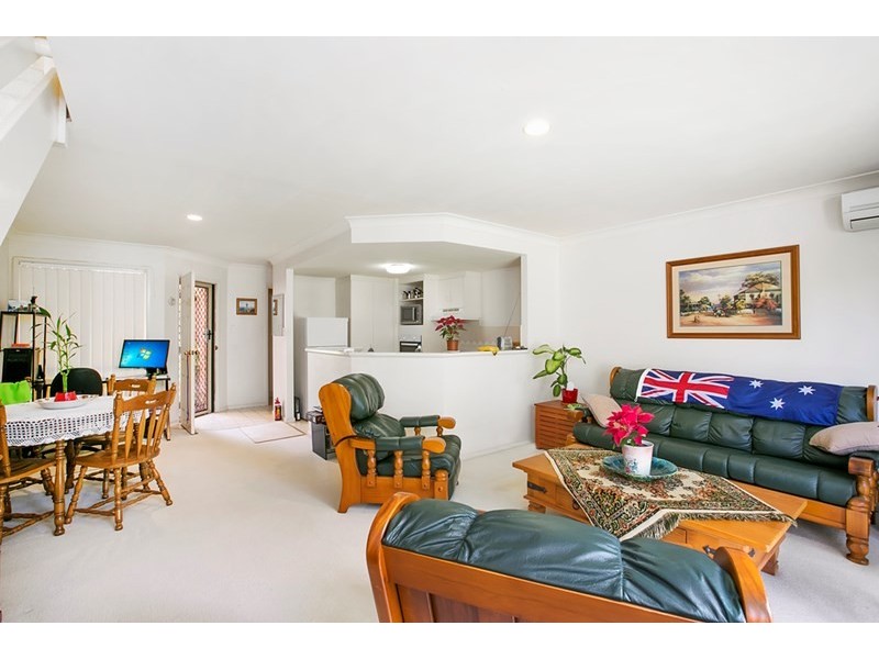 15/67-75 Brown Street, Labrador QLD 4215