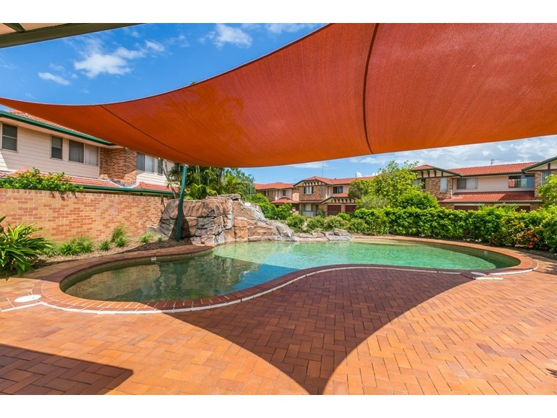 15/67-75 Brown Street, Labrador QLD 4215