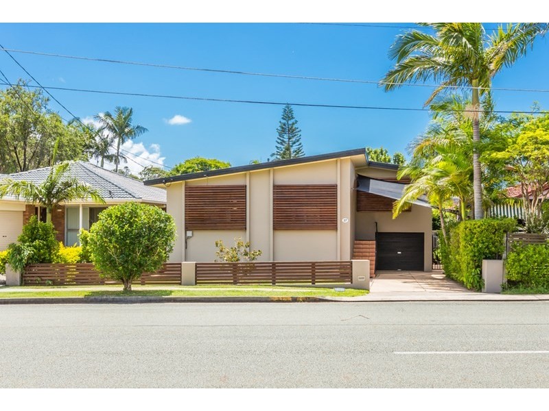 37 Fisher Avenue, Southport QLD 4215