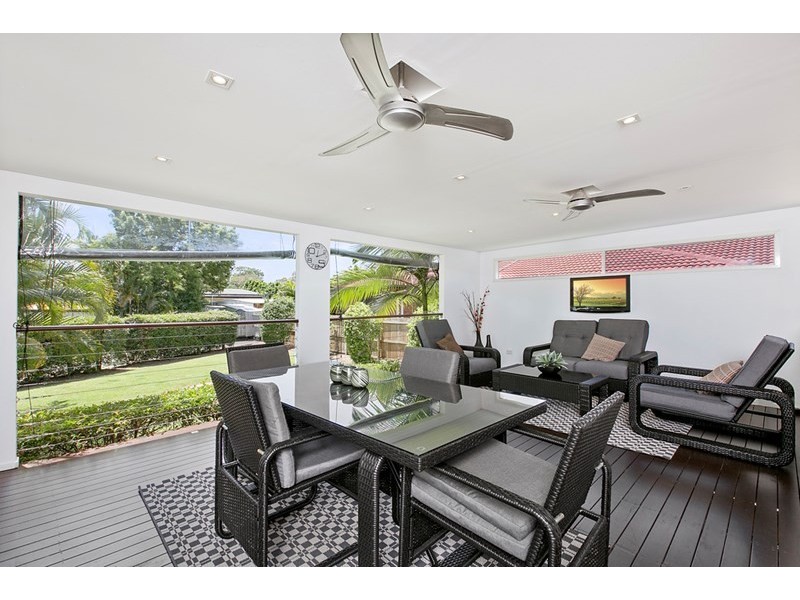 37 Fisher Avenue, Southport QLD 4215