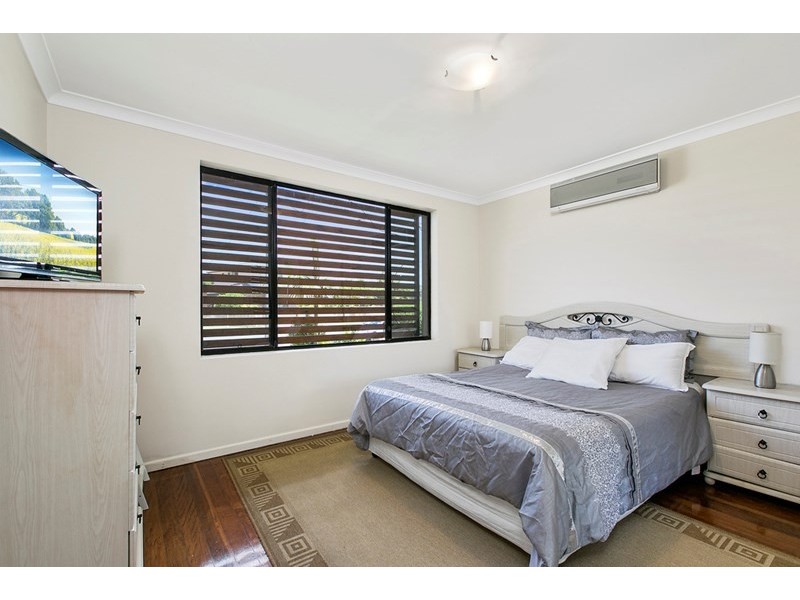 37 Fisher Avenue, Southport QLD 4215