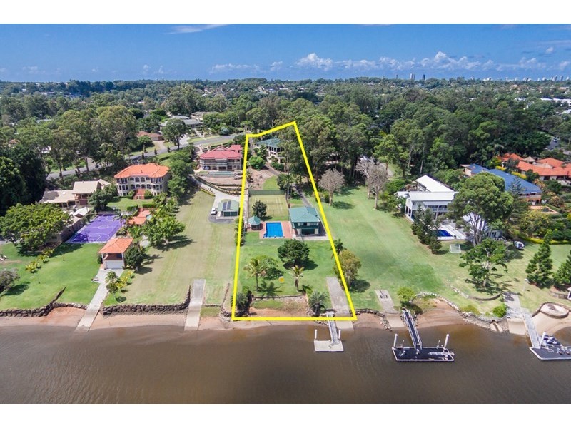 42 Reed Street, Ashmore QLD 4214