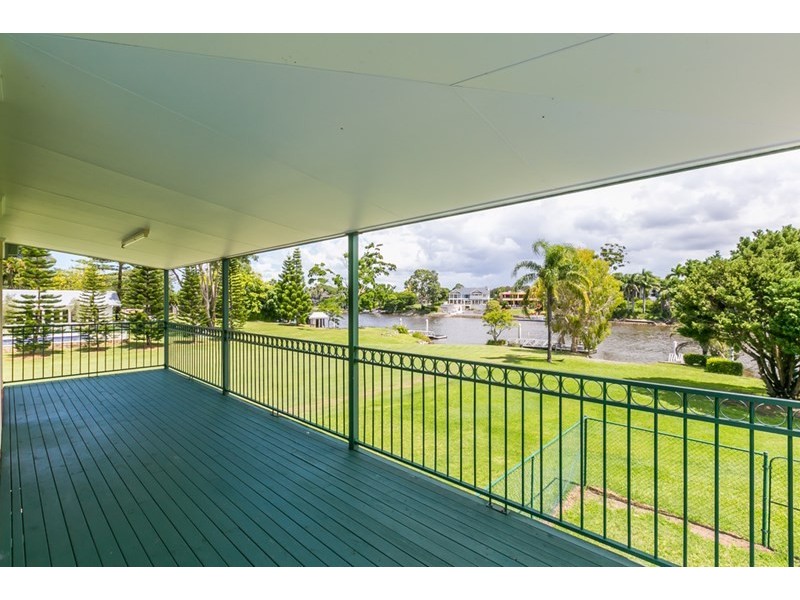 42 Reed Street, Ashmore QLD 4214