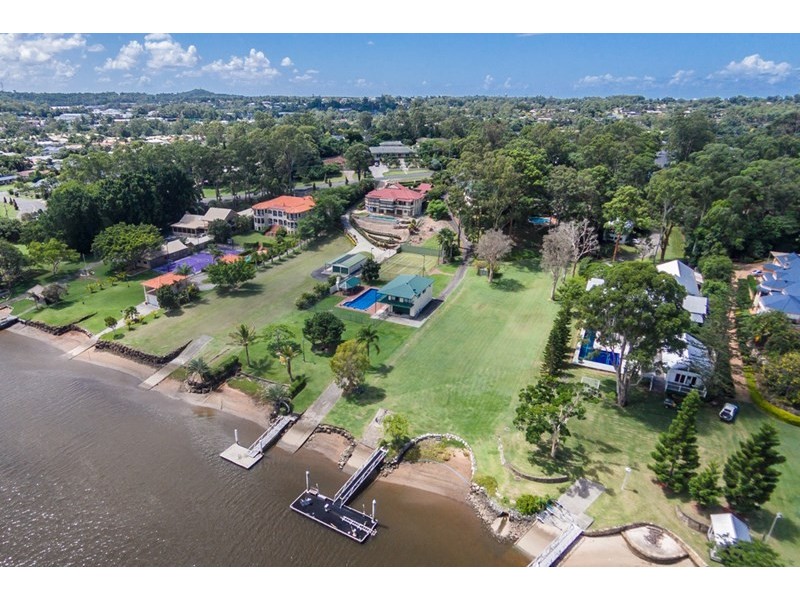 42 Reed Street, Ashmore QLD 4214