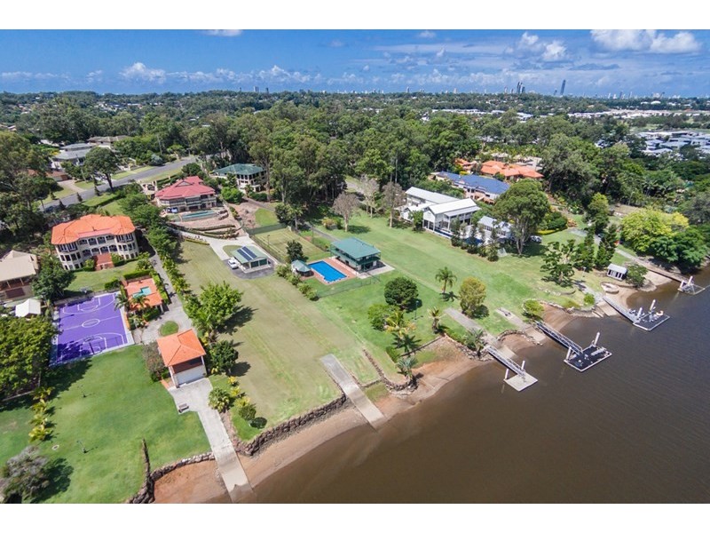 42 Reed Street, Ashmore QLD 4214