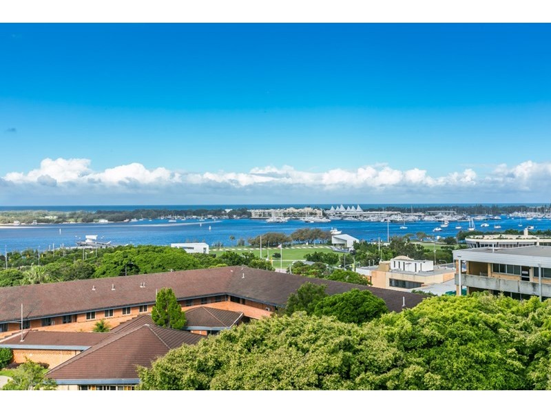 215/105 Scarborough Street, Southport QLD 4215