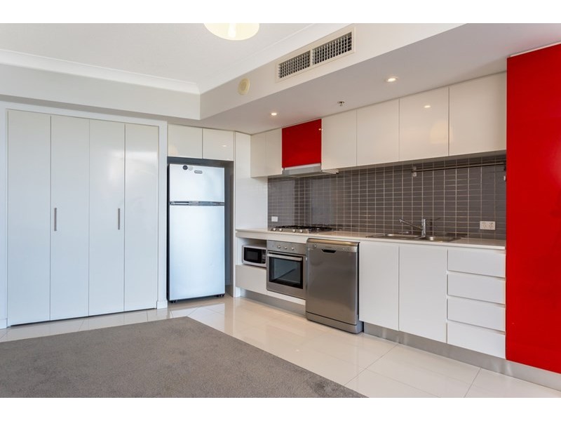 21007/5 Lawson Street, Southport QLD 4215