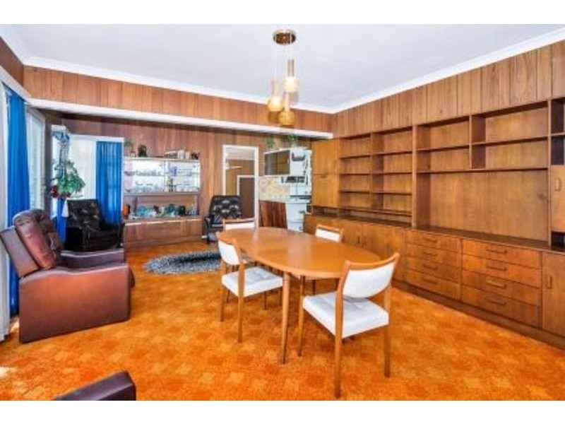 8 Whiting Street, Labrador QLD 4215