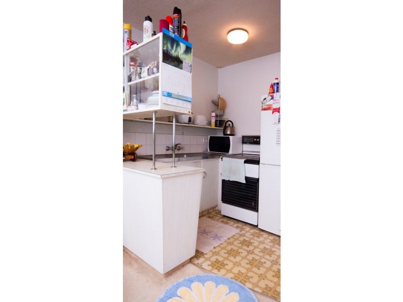 2/25 Watson Esplanade, Surfers Paradise QLD 4217
