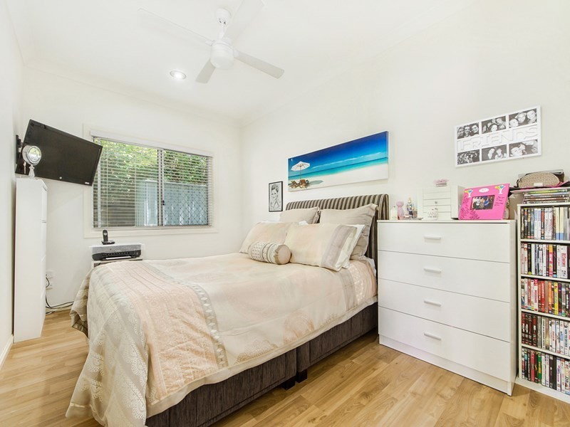 5 Ivor Court, Benowa QLD 4217