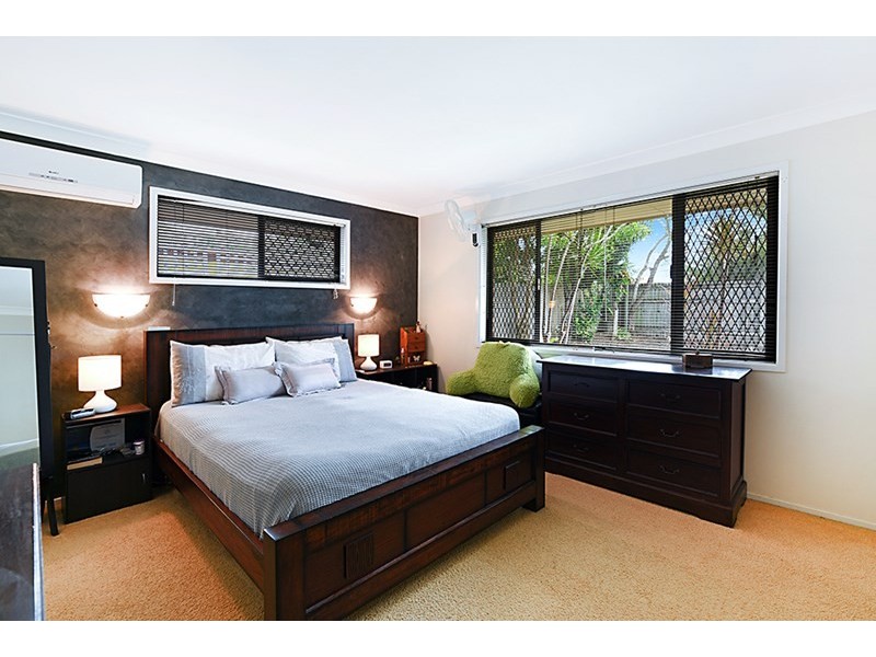 5 Coachwood Court, Burleigh Waters QLD 4220