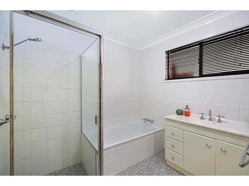 5 Coachwood Court, Burleigh Waters QLD 4220