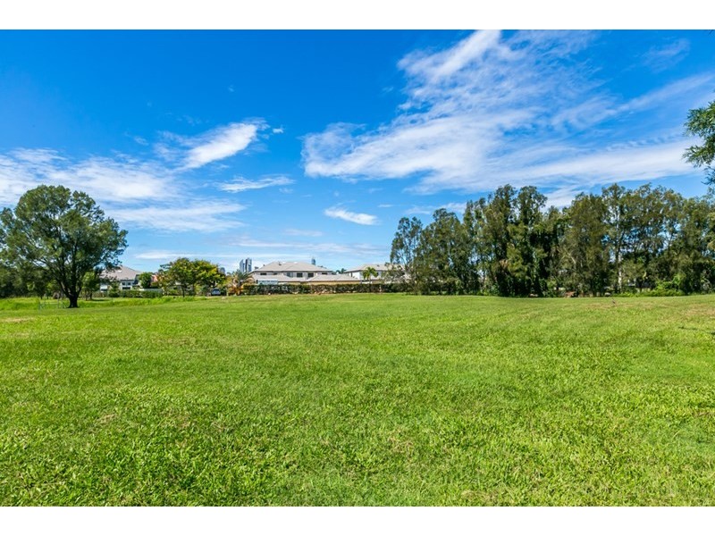 82/128 Benowa Road, Southport QLD 4215