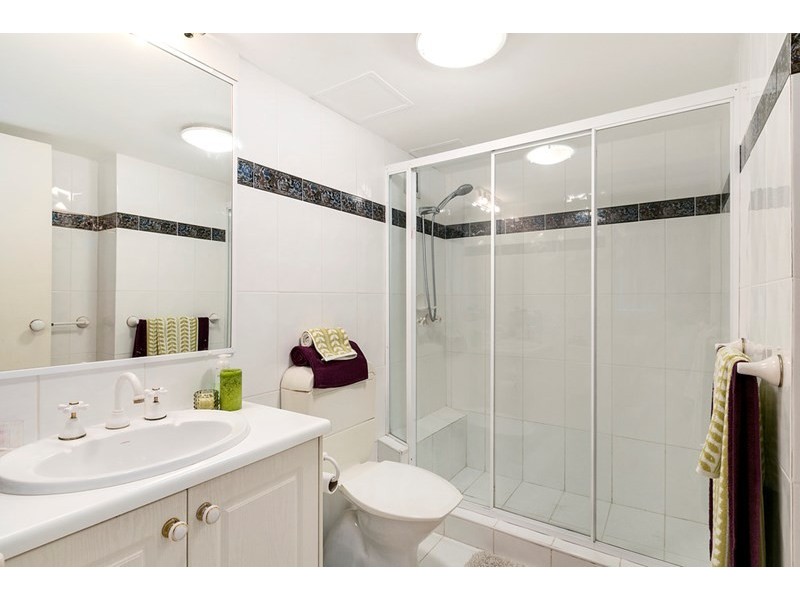 15E/10 Marine Parade, Southport QLD 4215