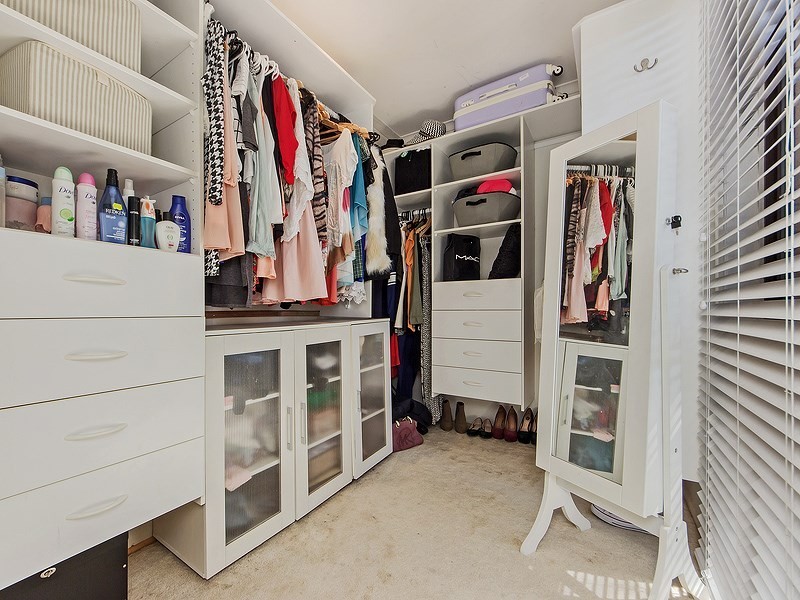 32 Cotlew Street, Southport QLD 4215