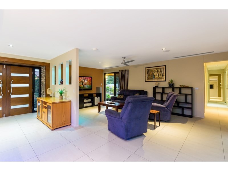 13 Ainsley Avenue, Ashmore QLD 4214