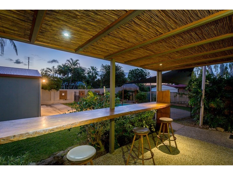 13 Ainsley Avenue, Ashmore QLD 4214