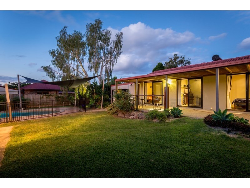 13 Ainsley Avenue, Ashmore QLD 4214