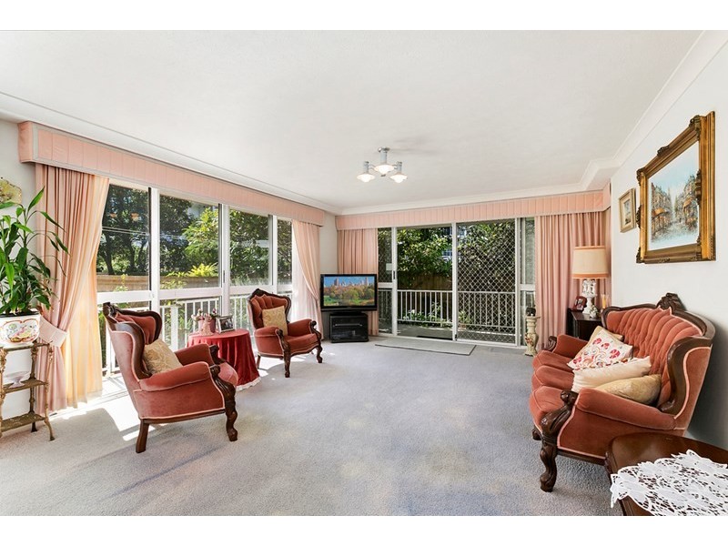 2/49 Bauer Street, Southport QLD 4215