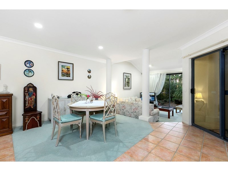 2/125 Santa Cruz Boulevard, Clear Island Waters QLD 4226