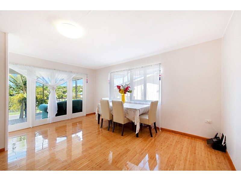 34 Geoffrey Avenue, Southport QLD 4215