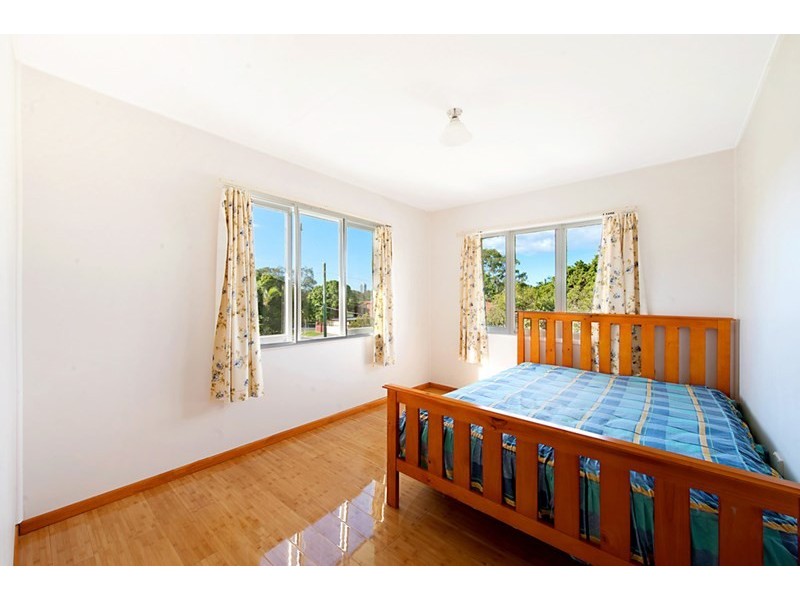 34 Geoffrey Avenue, Southport QLD 4215