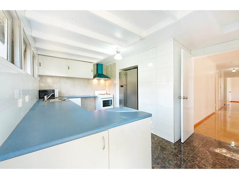 34 Geoffrey Avenue, Southport QLD 4215