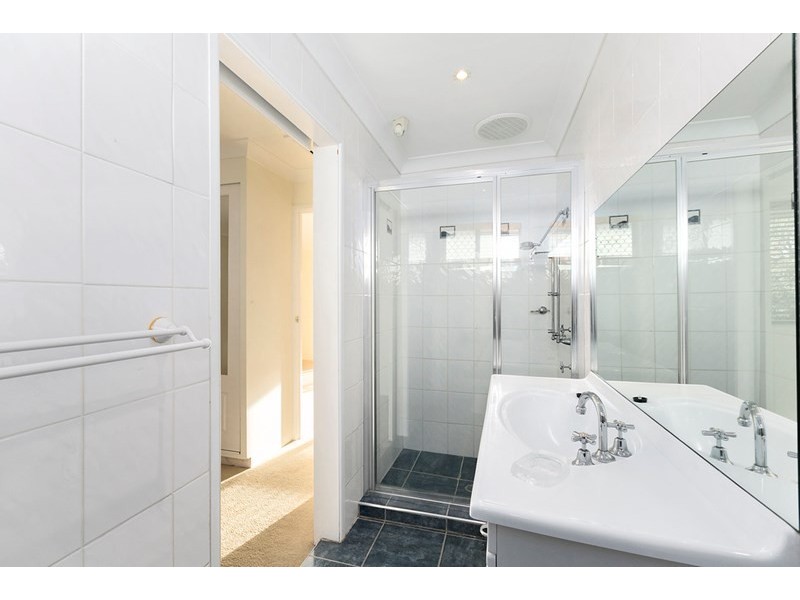 16 Ward Street, Southport QLD 4215