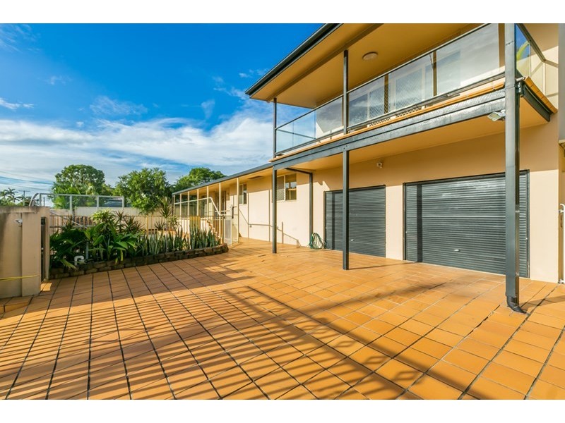 16 Ward Street, Southport QLD 4215