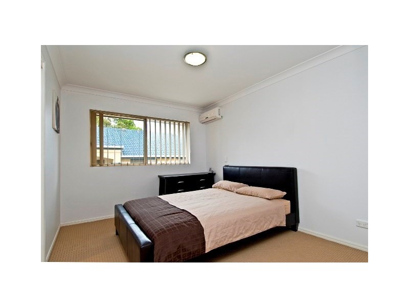 8/131 Muir Street, Labrador QLD 4215