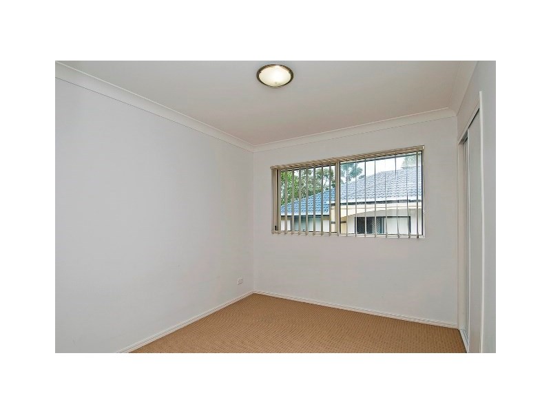 8/131 Muir Street, Labrador QLD 4215