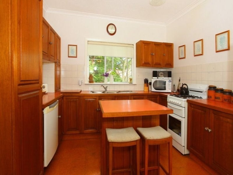 3 Andrews Street, Southport QLD 4215