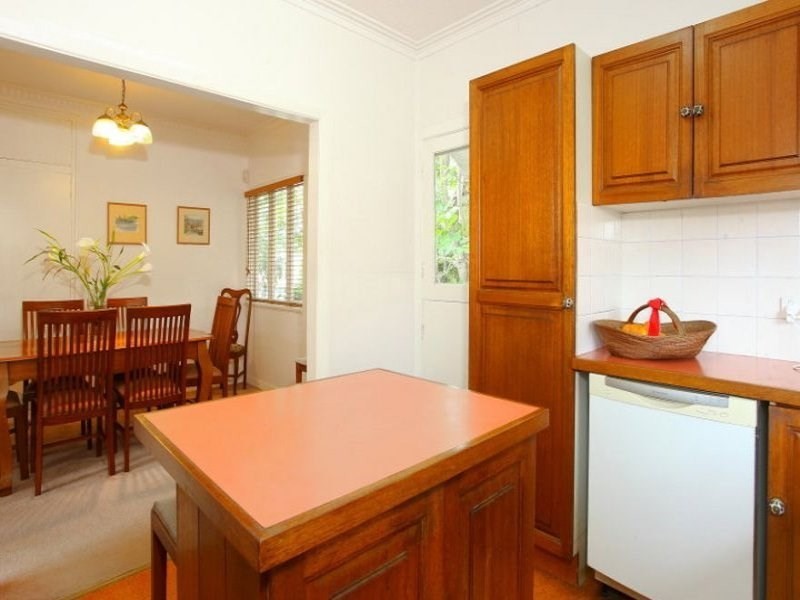 3 Andrews Street, Southport QLD 4215