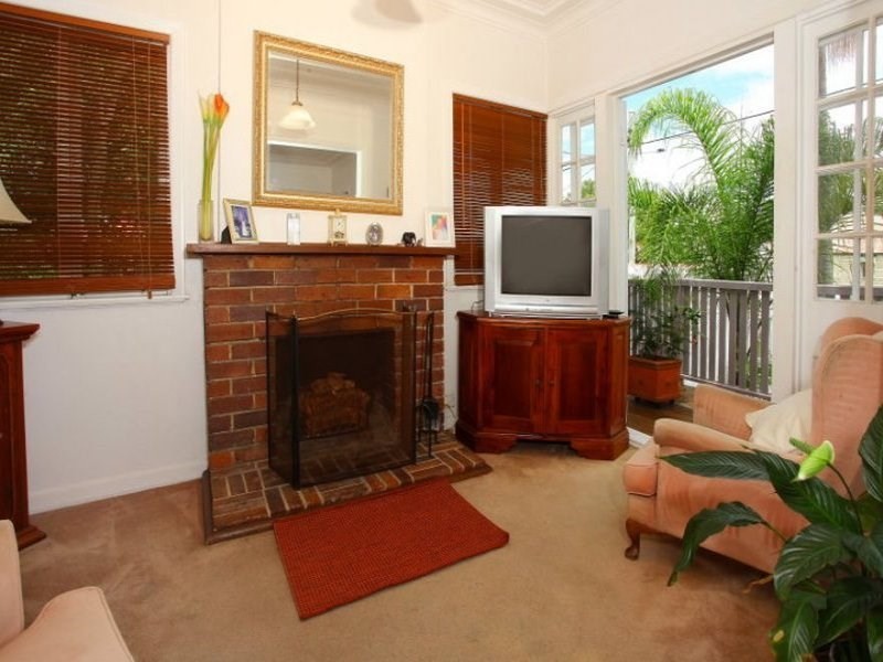 3 Andrews Street, Southport QLD 4215