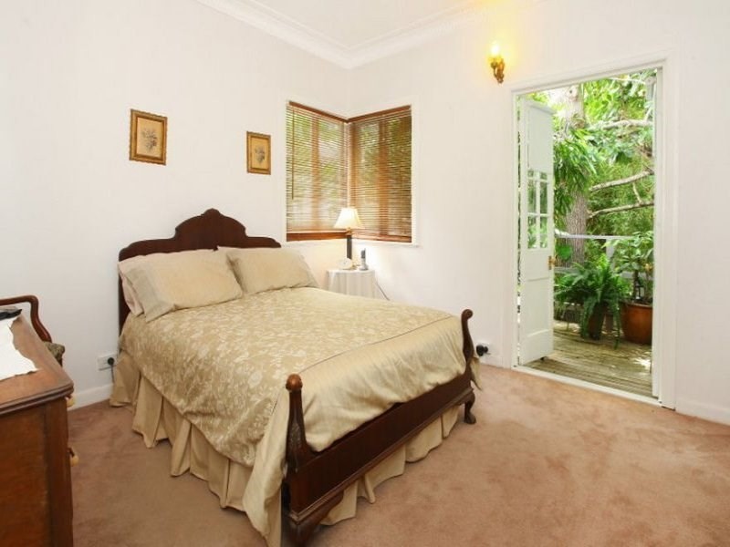 3 Andrews Street, Southport QLD 4215