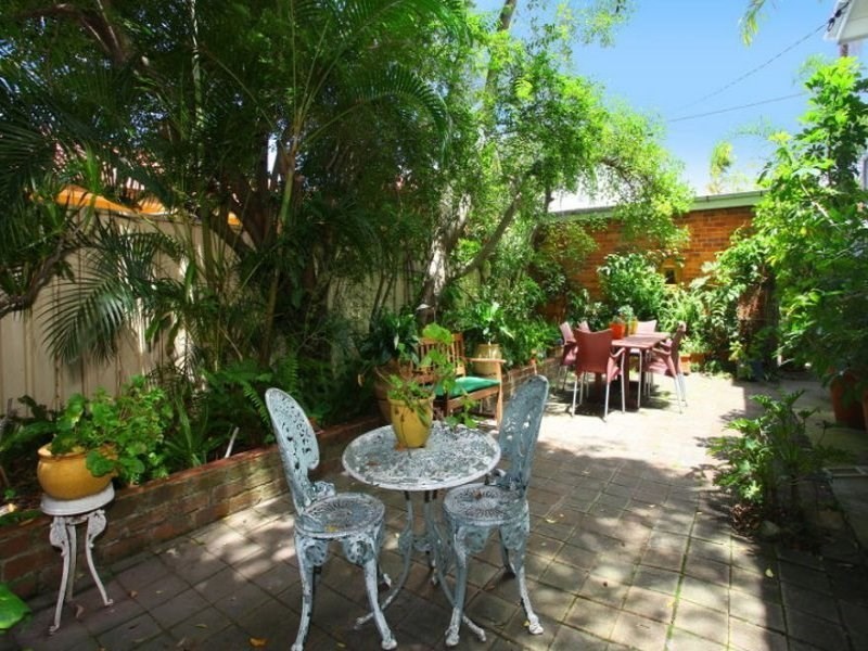 3 Andrews Street, Southport QLD 4215