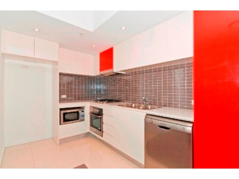 21102/5 Lawson Street, Southport QLD 4215