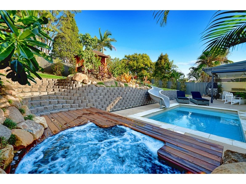 15 Von Nida Street, Parkwood QLD 4214