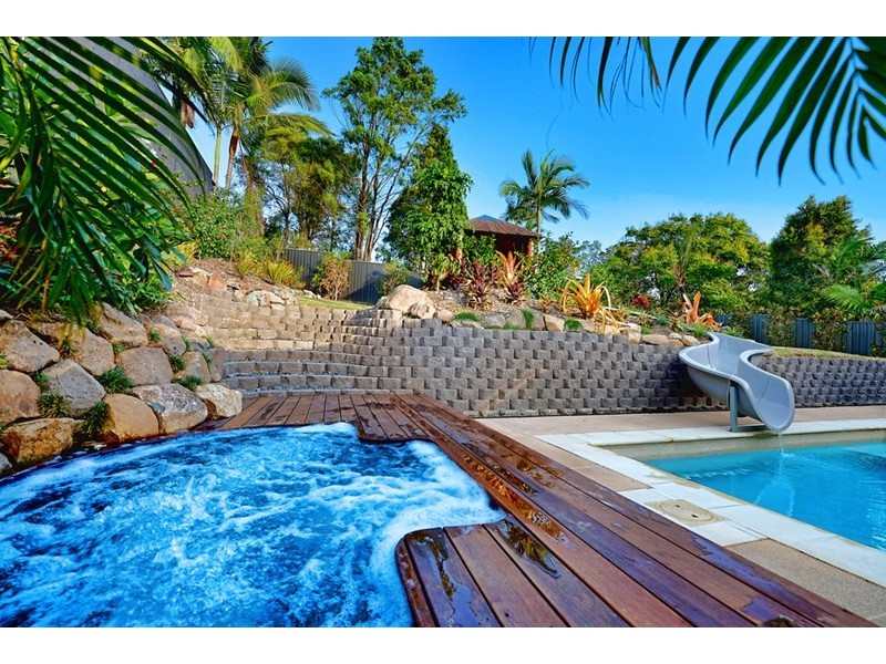 15 Von Nida Street, Parkwood QLD 4214