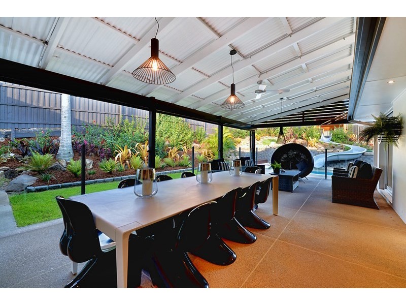 15 Von Nida Street, Parkwood QLD 4214