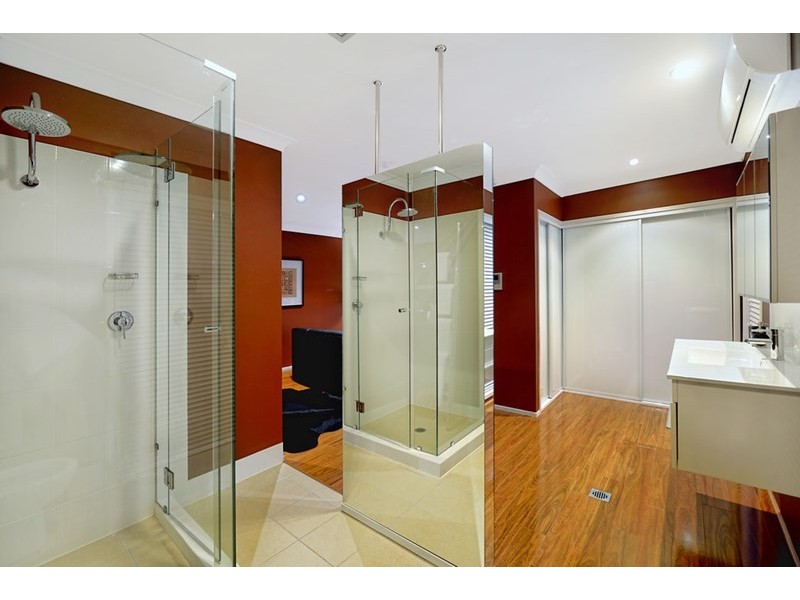 15 Von Nida Street, Parkwood QLD 4214