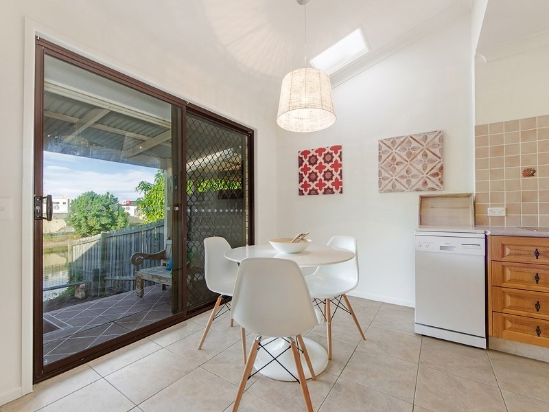 2/3 Orvieto Avenue, Mermaid Waters QLD 4218