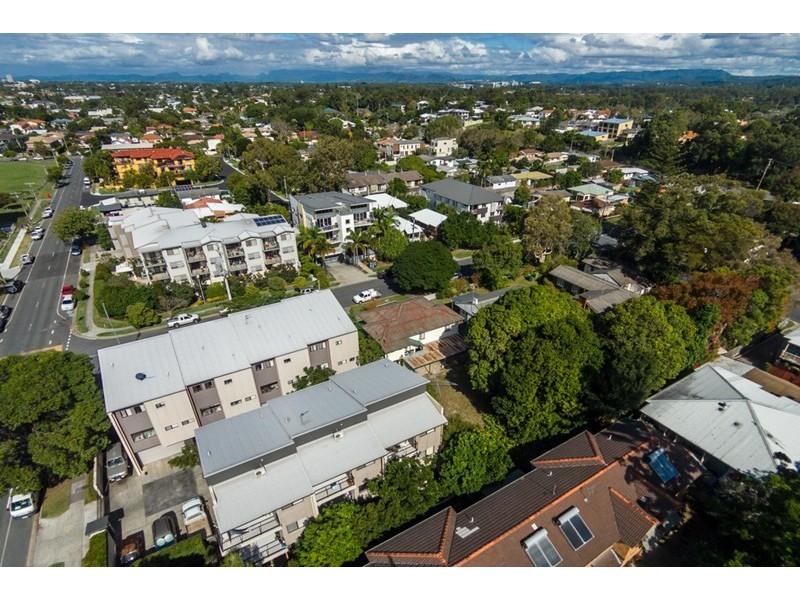 27 Parker Street, Labrador QLD 4215