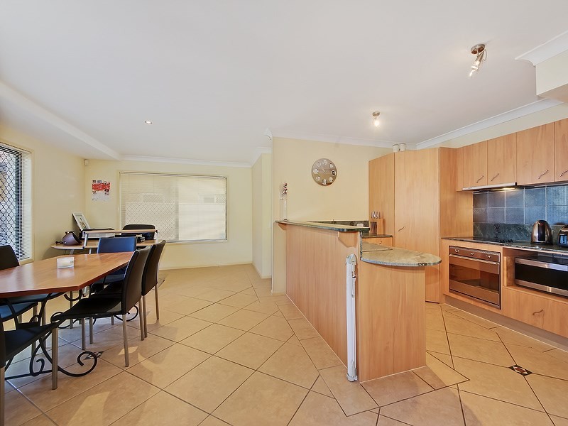 1/4 Mason Street, Southport QLD 4215