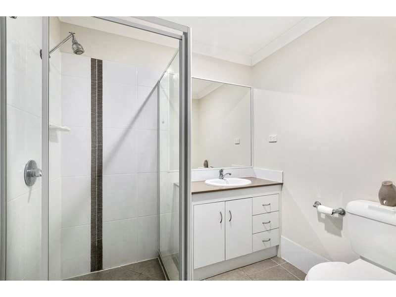 2/10 Jasmine Circuit, Ormeau QLD 4208