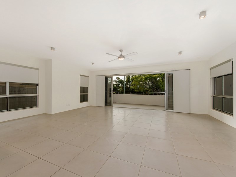 1/8 Walton Street, Southport QLD 4215