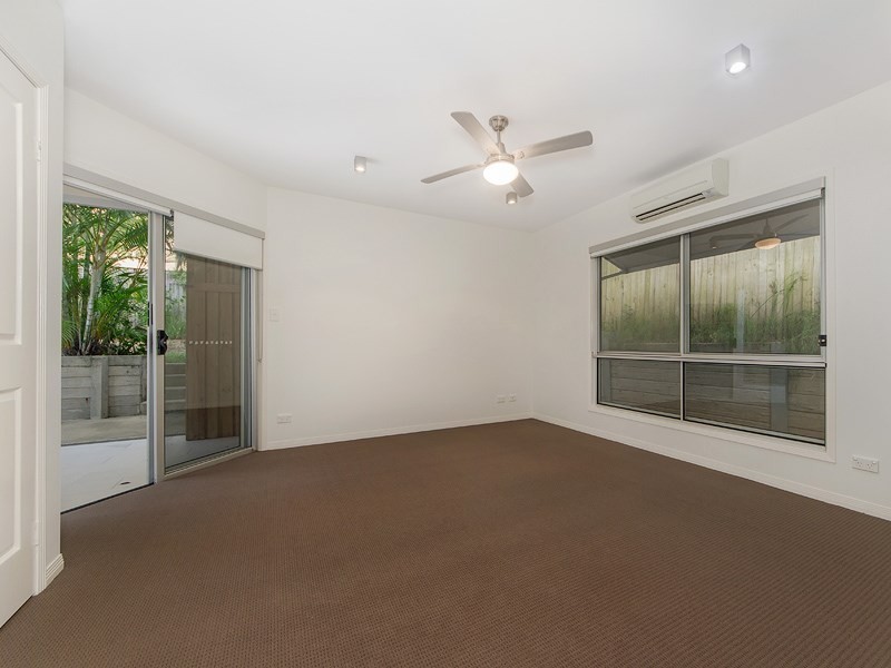 1/8 Walton Street, Southport QLD 4215