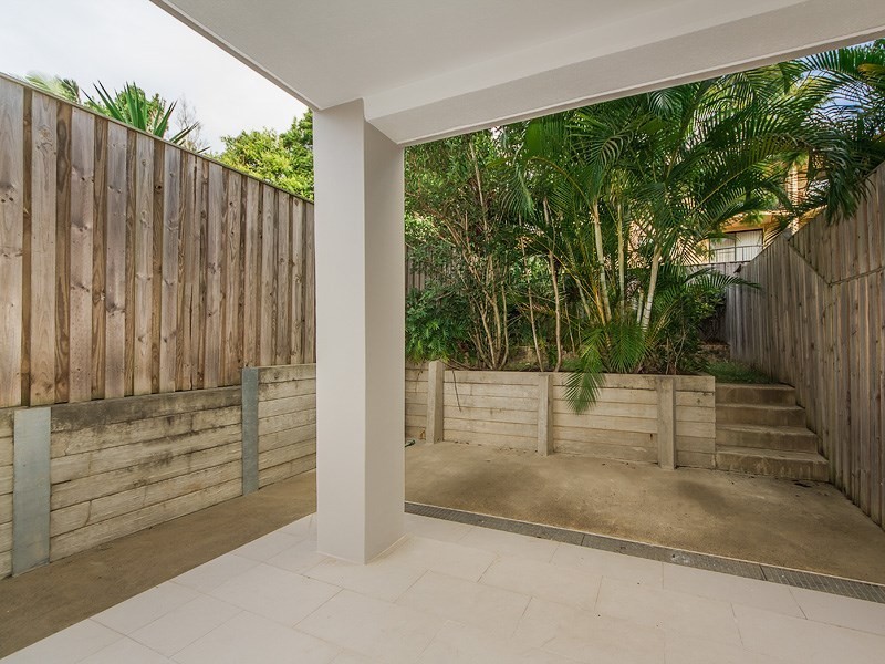 1/8 Walton Street, Southport QLD 4215